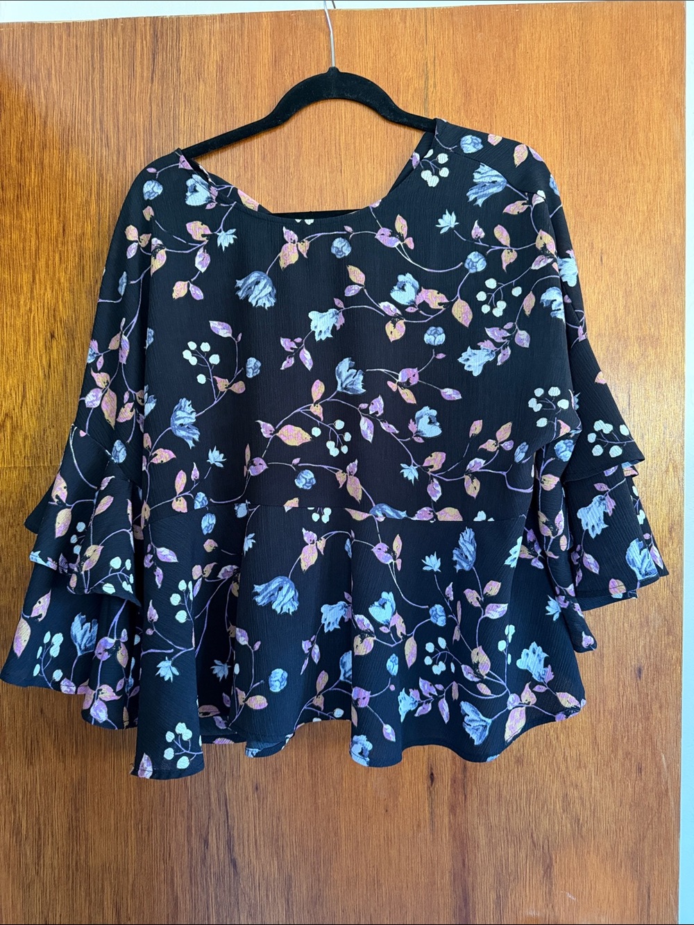 Gibson Black Floral Ruffle Sleeve Peplum Blouse